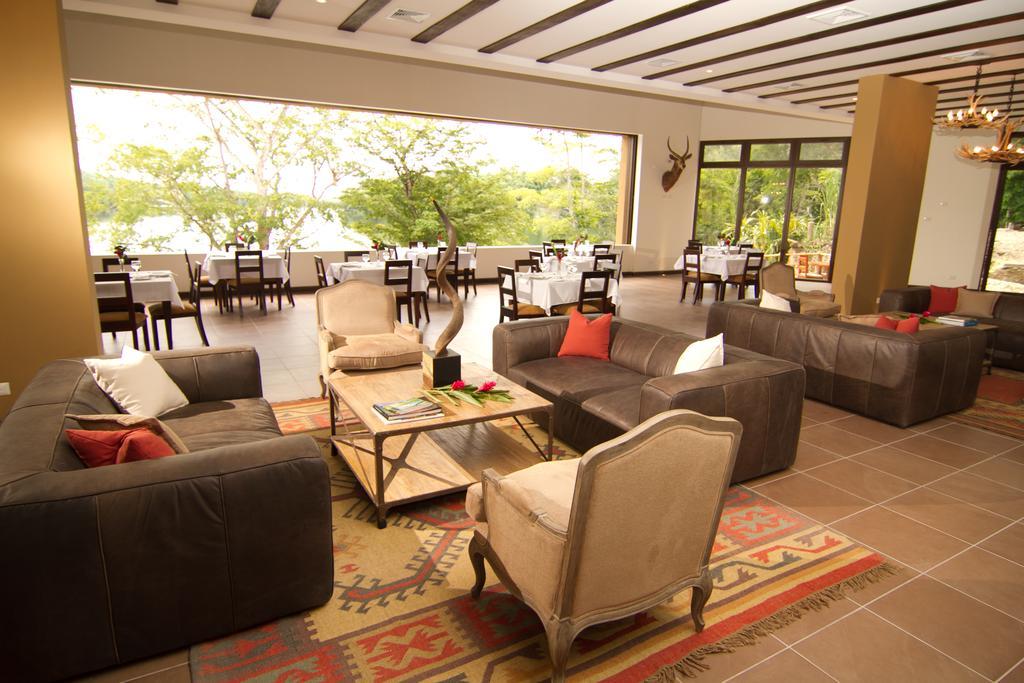 Las Lagunas Boutique Hotel Flores Extérieur photo